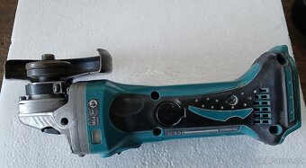 Makita BGA 452 18V - 2