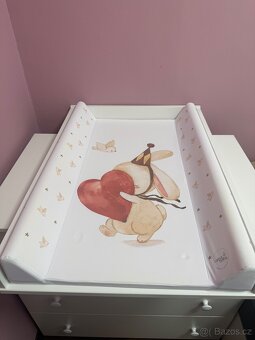 Přebalovací pult s podložkou - 2