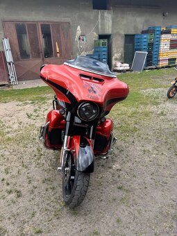 Harley Davidson Street Glide CVO - 2