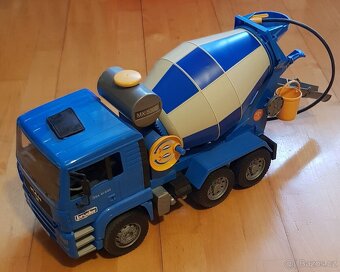 nové krásné velké modely aut německá značka BRUDER - 2