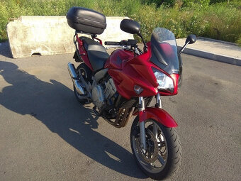 Honda CBF1000 - poctivě najeto jen 12 000 km - 2