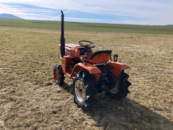 JAPONSKÝ MALOTRAKTOR KUBOTA B1200 4X4 - 2