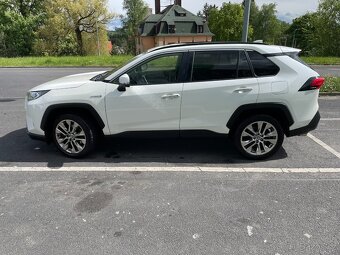 Toyota RAV4 2,5 hybrid 4x4 EXECUTIVE - 2