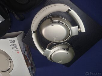 Bezdrátová sluchátka JBL Tour One M2 (HARMAN) - 2