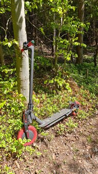 Vytuněná Xiaomi Electric Scooter Mi Pro 2 - 2