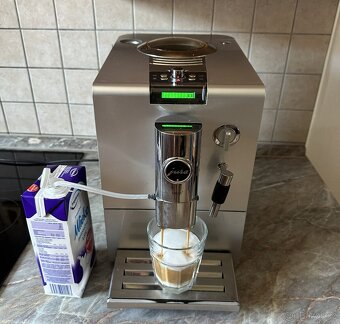automatický kávovar JURA Ena 9 - TOP STAV - - 2