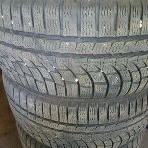 235/45 R 18 - 2