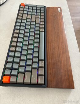 Klávesnice Keychron K9, RGB včetně dřevěné područky - 2