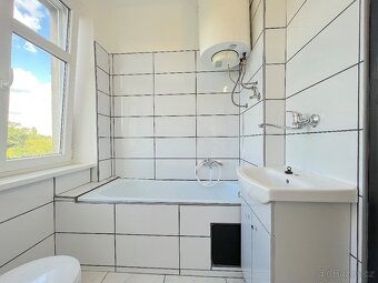 Pronájem startovacího bytu 1+kk, 34 m2 - střed Znojma - 2