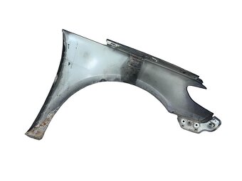 Levý blatník hnědá metalíza LC8Z VW Passat CC r.v. 2011 - 2