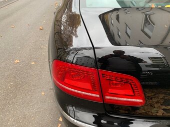 zadní světla VW PHAETON 2010 - 2