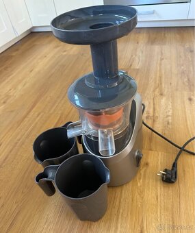 Odšťavňovač Tefal Infiny Juice ZC255B38 - 2