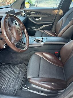 Prodám Mercedes-Benz GLC 220d 4matic - 2