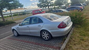 Mercedes benz R 2002 - 2