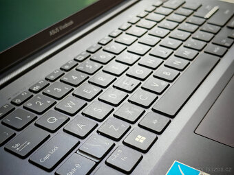 ASUS Vivobook 14" OLED AMD R7 5800H 16GB RAM RTX3050 - 2