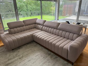 Rohová sedačka, skoro nová - 2
