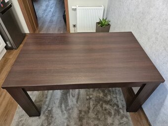 Jídelní stůl - 2