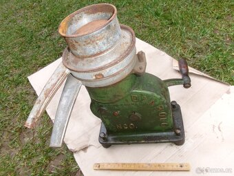 prodám litinové odstředivky na mléko, různí výrobci, různé p - 2