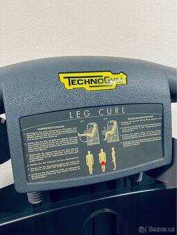 Technogym - Leg Curl - Zakopávaní v sede - Top stav - 2
