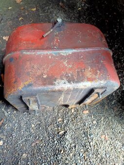 Nádrž Zetor 15 - 2