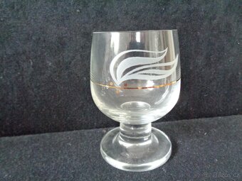 Skleničky na masivní nožce - 6 ks - 2