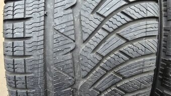 Zimní pneu 225/45/18 Michelin - 2