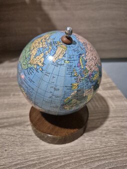 Stolní glóbus - 2