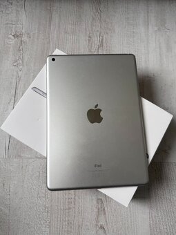 Apple iPad 6, Wi-Fi 32GB Silver - 2