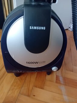 Samsung vysavač - 2