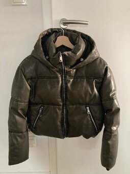 Teplá bunda bomber kožená/koženková teplá zn. Zara - 2