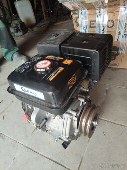 Pouze vybalení, motor - 2