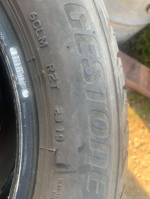Bridgestone 215/55 r17 - 2