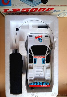 RC auto Lamborghini Countach LP5000 měřítko 1:24 - 2
