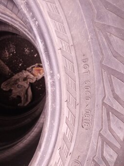 Nokian 235/60 R16 SUV - 2