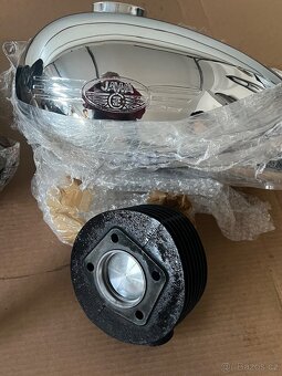 Prodam motor Jawa 353 a valec po Go. Nadrz - 2