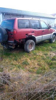 Nissan terrano - 2