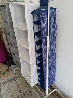 Plátěné závěsné regály Ikea. - 2