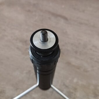 TRIPOD - 2