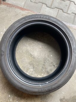 Prodám 4 ks letni pneu Good year 215/45 R18 89V - 2