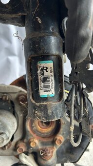 Toyota Rav4 pravý tlumič 48510-42550 - 2