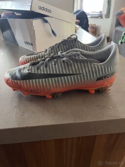Fotbalové kopačky Nike - 2