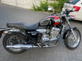 Triumph Adventurer 900 - 2