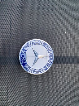 Středové krytky / pokličky kol Mercedes-Benz (75 mm) - 2