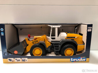 Prodám hračky Bruder - 2