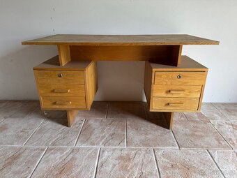 Retro stůl k renovaci - 2