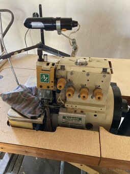Průmyslový 5-ti nitný overlock Yamato - 2