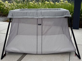Cestovní postýlka Babybjörn Light Silver - 2