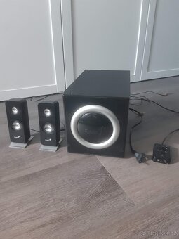 Genius i2.1 1100W černé - 2