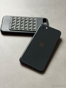 📱 iPhone SE (2020) 64GB - 2