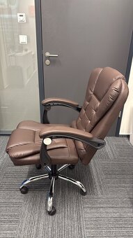 Kancelářské křeslo s masážní funkcí - 2